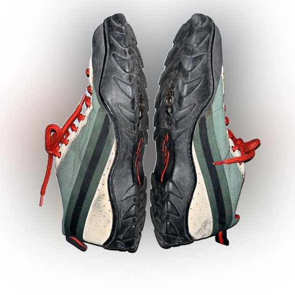 Specialized Rockhopper bicycle shoes - Picture 3 of 8